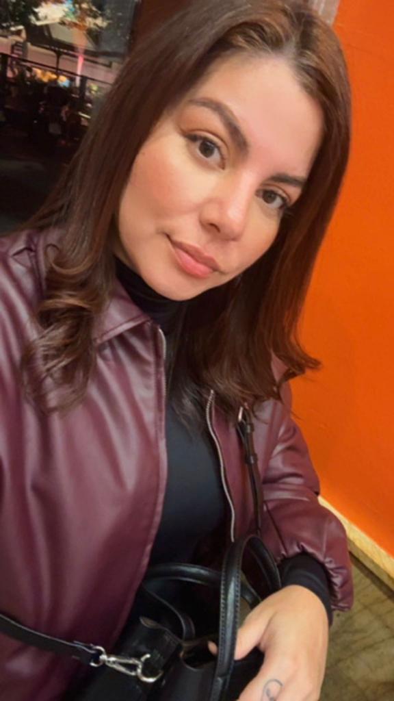 711247317: Chica busca chico en Granada