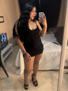 613673382: Chica busca chico en Sevilla
