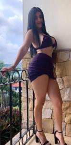 667771170: Chica busca chico en Madrid