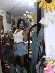 633394569: Chica busca chico en La Coruña