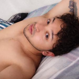 662408568: Chico busca chica en Murcia