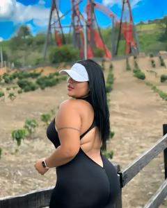 627592366: Chica busca chico en Madrid