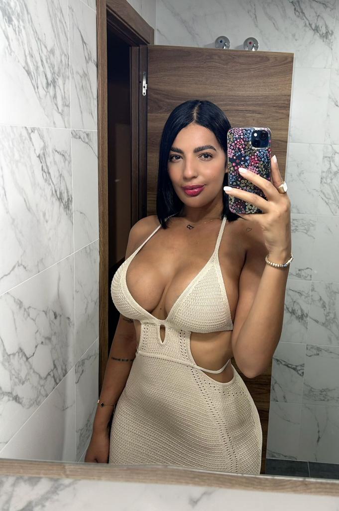 632984007: Chica busca chico en Sevilla