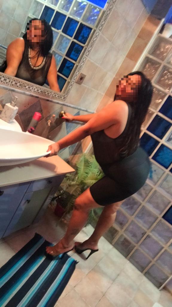 Chica busca chico en Murcia: 