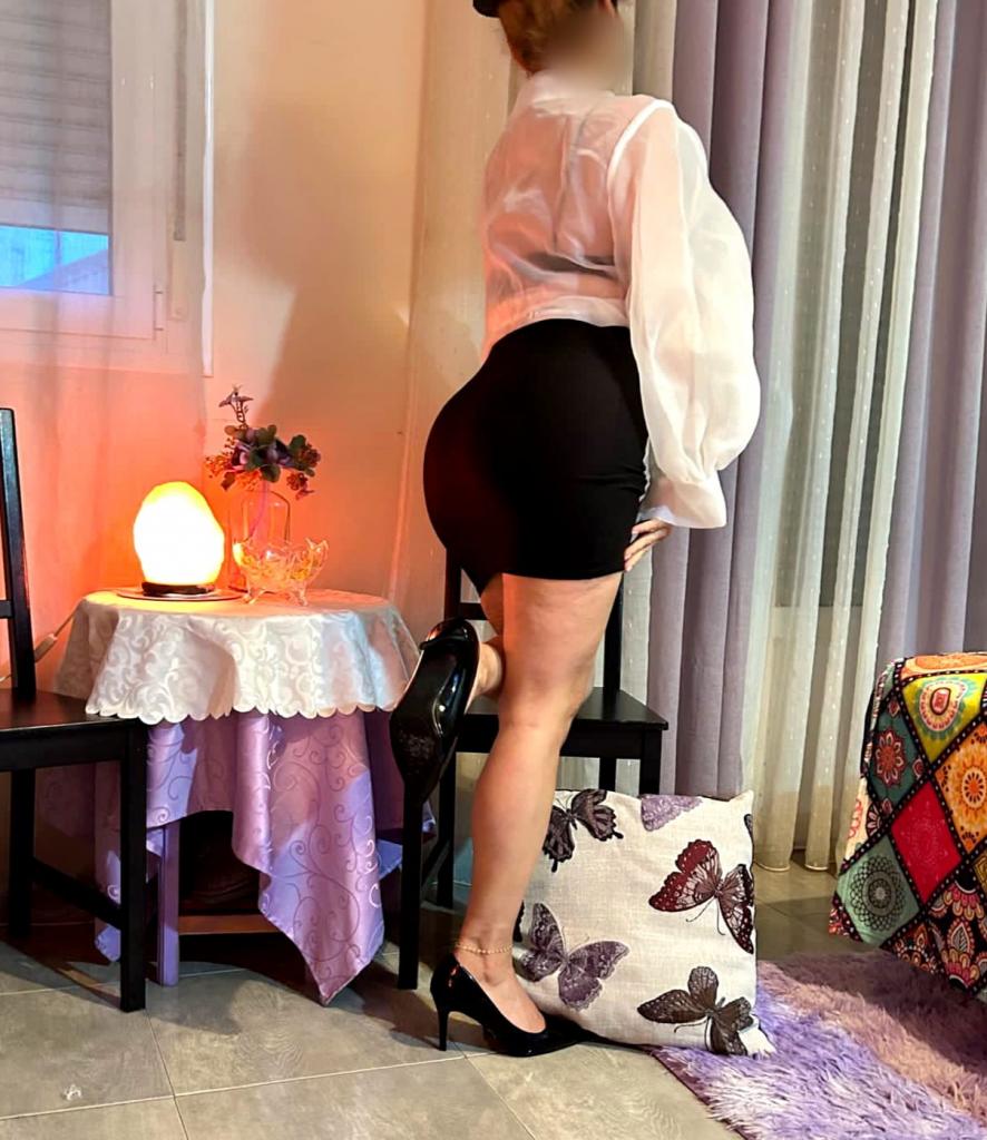 Chica busca chico en Sevilla: 