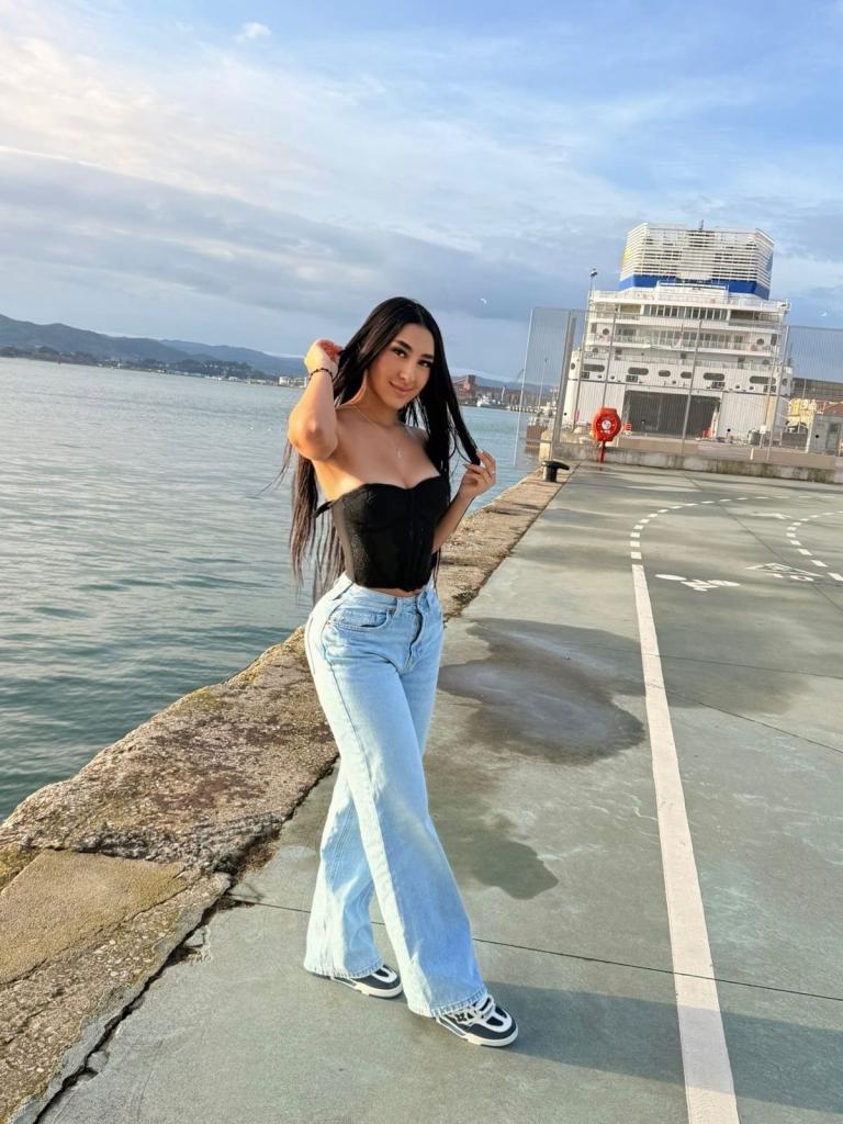 Chica busca chico en Cantabria: 