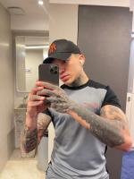 631044024: Chico busca chica en Pontevedra