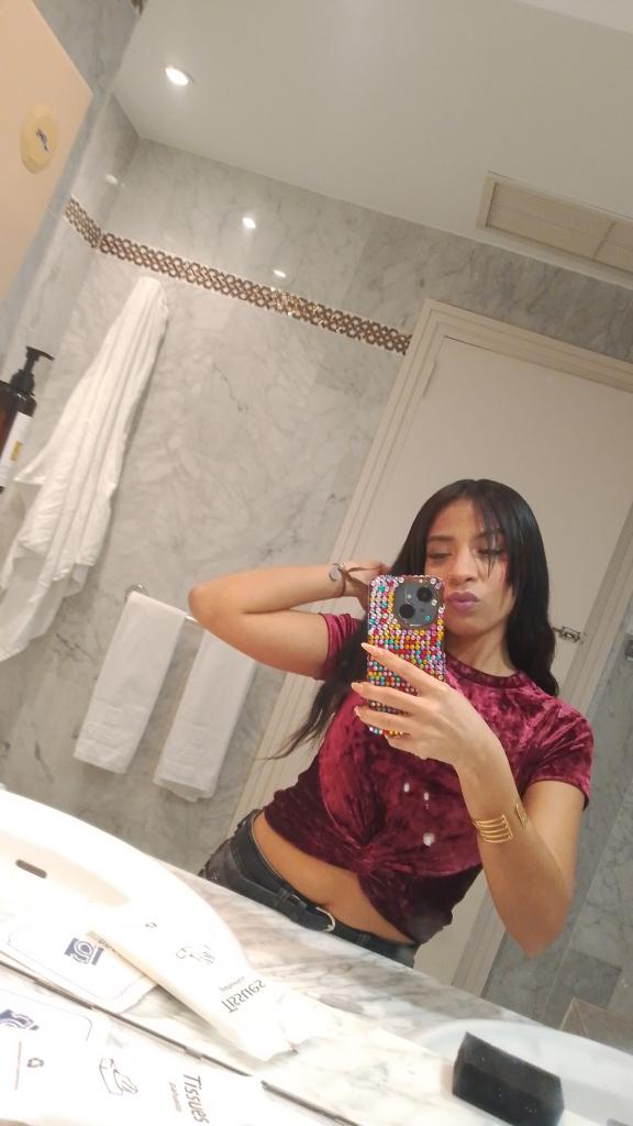 Chica busca chico en Sevilla: 