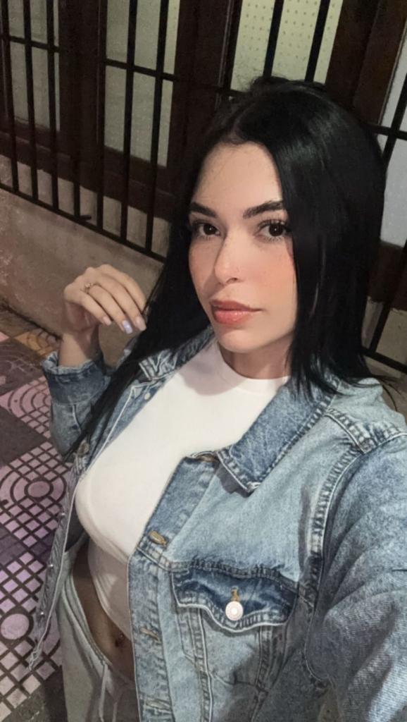 Chica busca chico en Granada: 