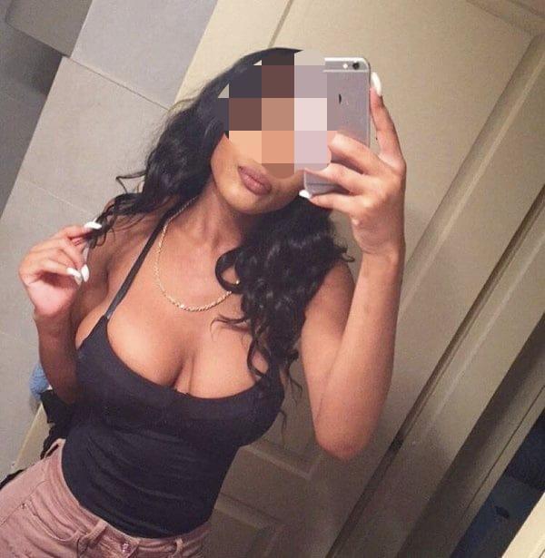 Chica busca chico en Sevilla: 