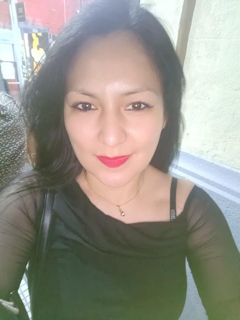 Chica busca chico en Cádiz: 