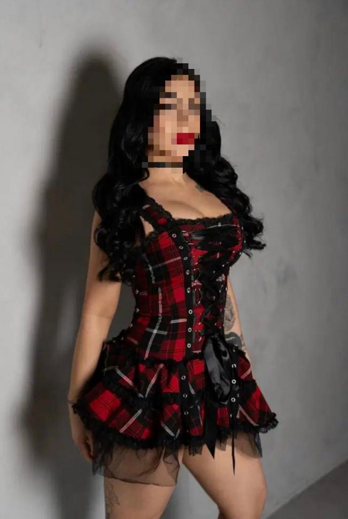 624330172: Chica busca chico en Cádiz