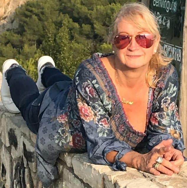 653142614: Chica busca chico en La Coruña