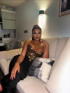 692957909: Travesti en Alicante