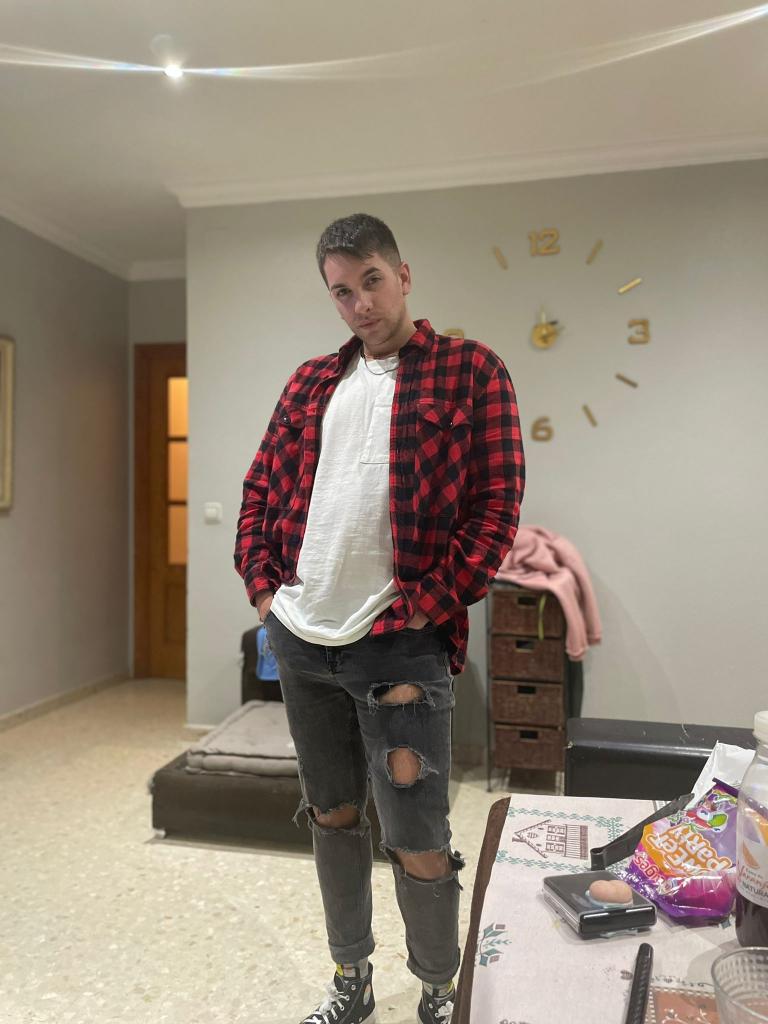 Chico busca chica en Huelva: 