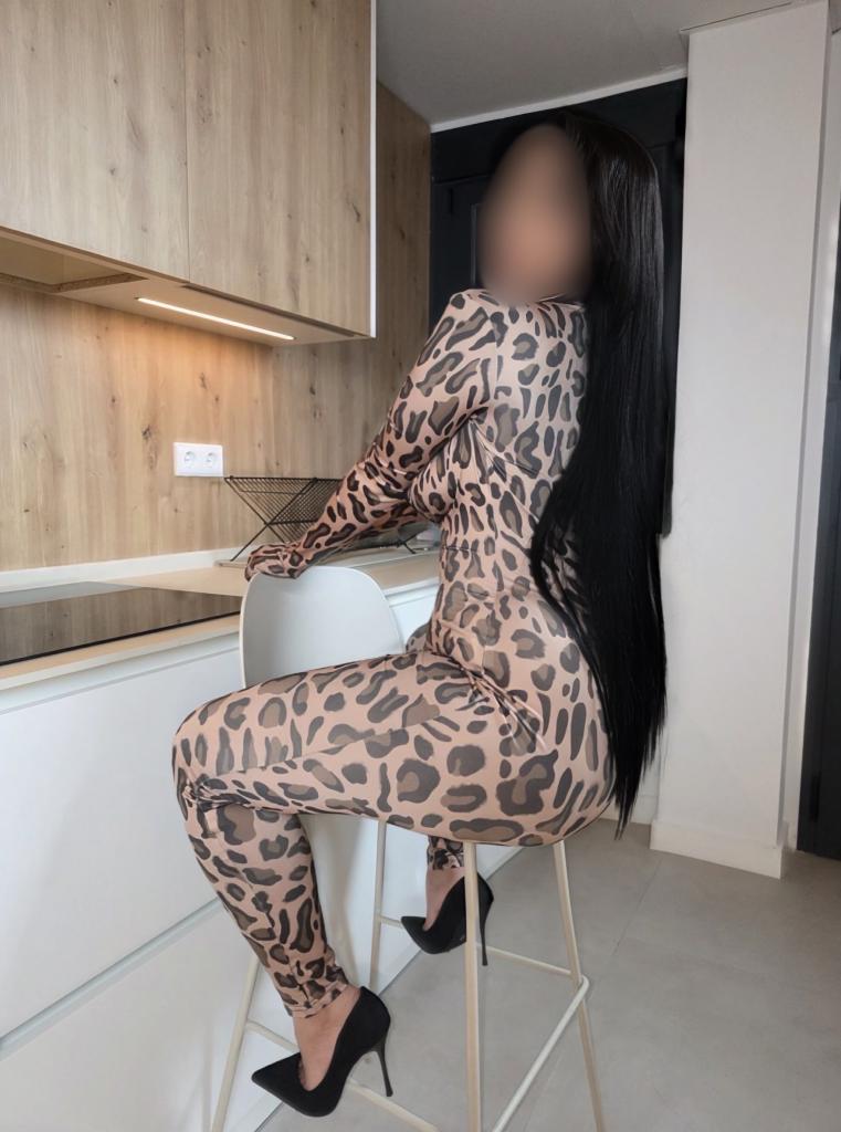 Chica busca chico en Sevilla: Chica busca chico