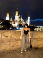 664341896: Chica busca chico en Barcelona