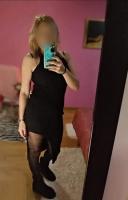 676058082: Chica busca chico en La Coruña