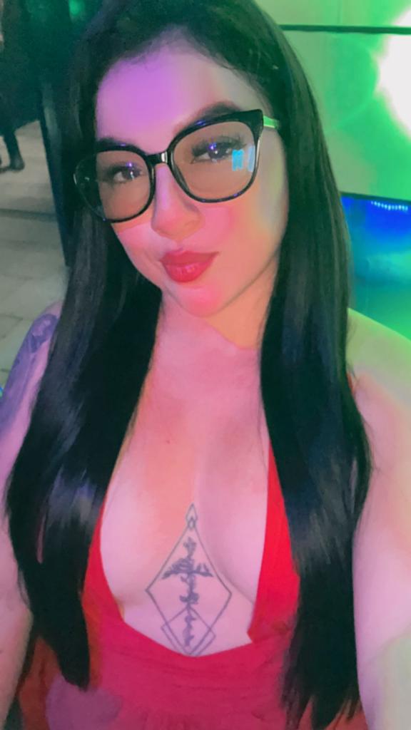 Chica busca chico en Cádiz: 