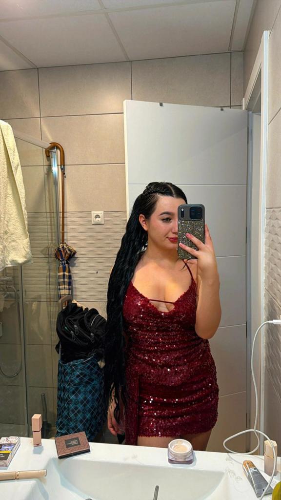 647322687: Chica busca chico en Madrid