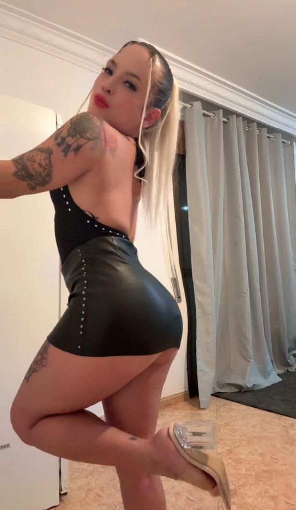 Chica busca chico en Barcelona: 