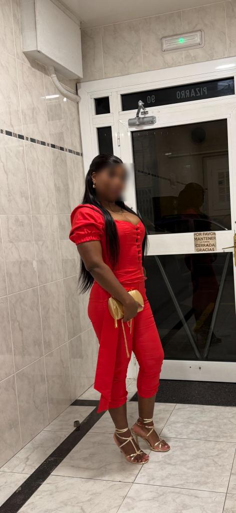642643206: Chica busca chico en Barcelona