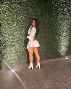 631544406: Chica busca chico en Barcelona