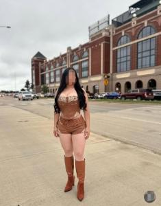 643775582: Chica busca chico en Murcia