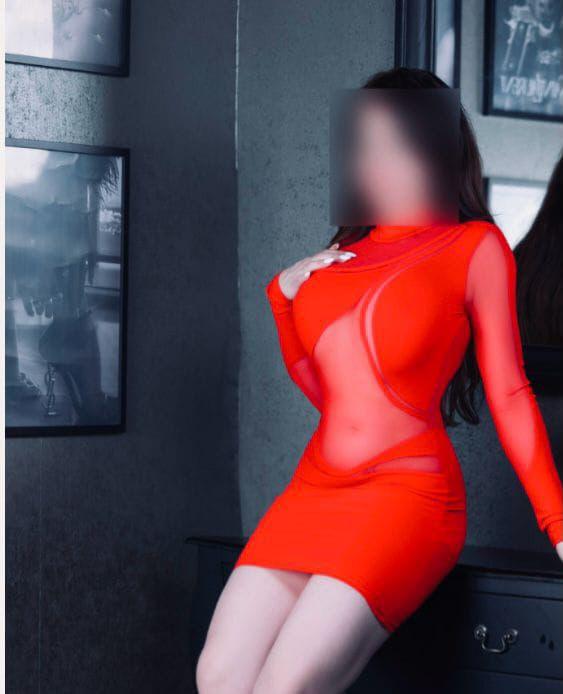 Chica busca chico en Barcelona: Chica busca chico