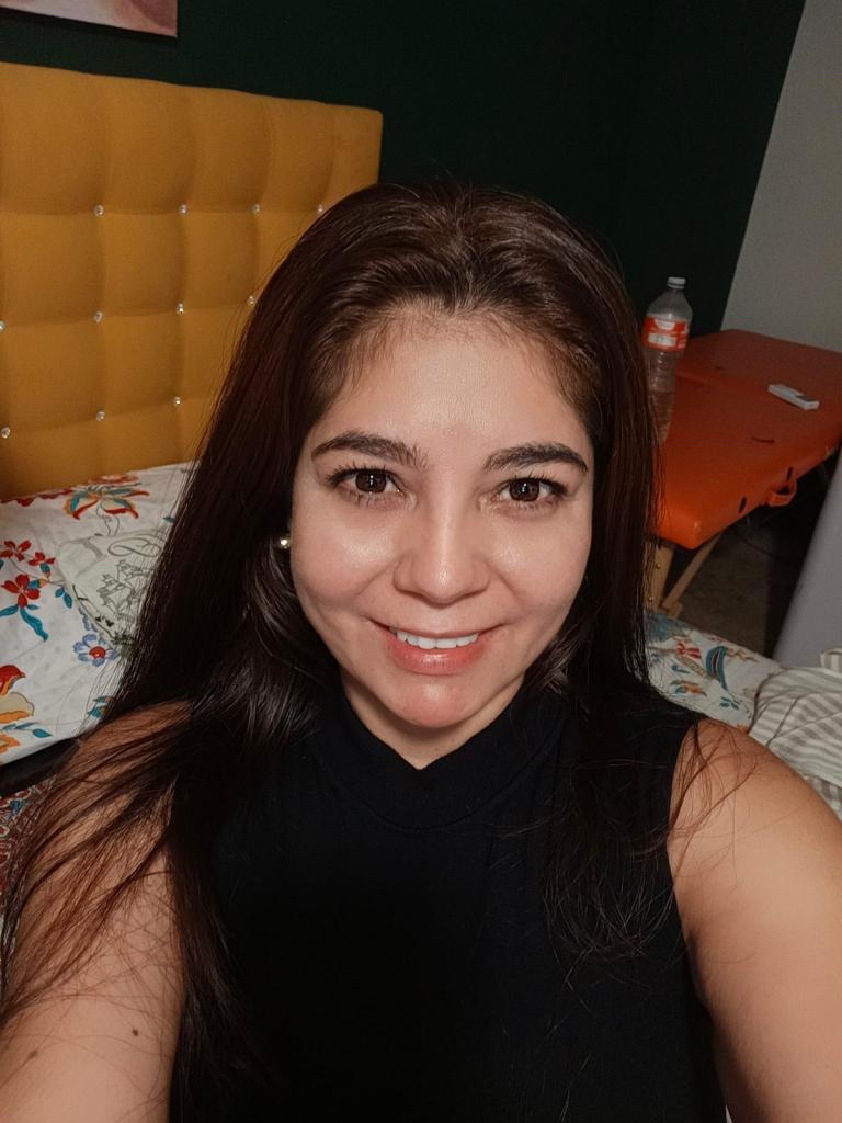 Chica busca chico en Almería: 