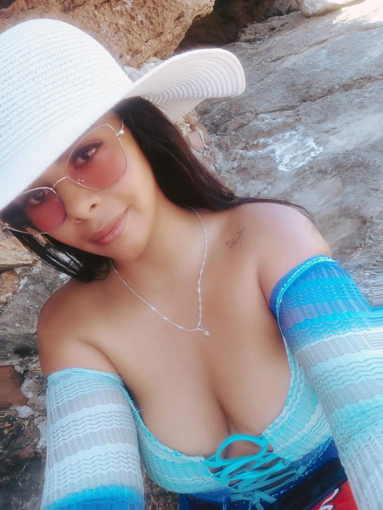 Chica busca chico en Ibiza: 