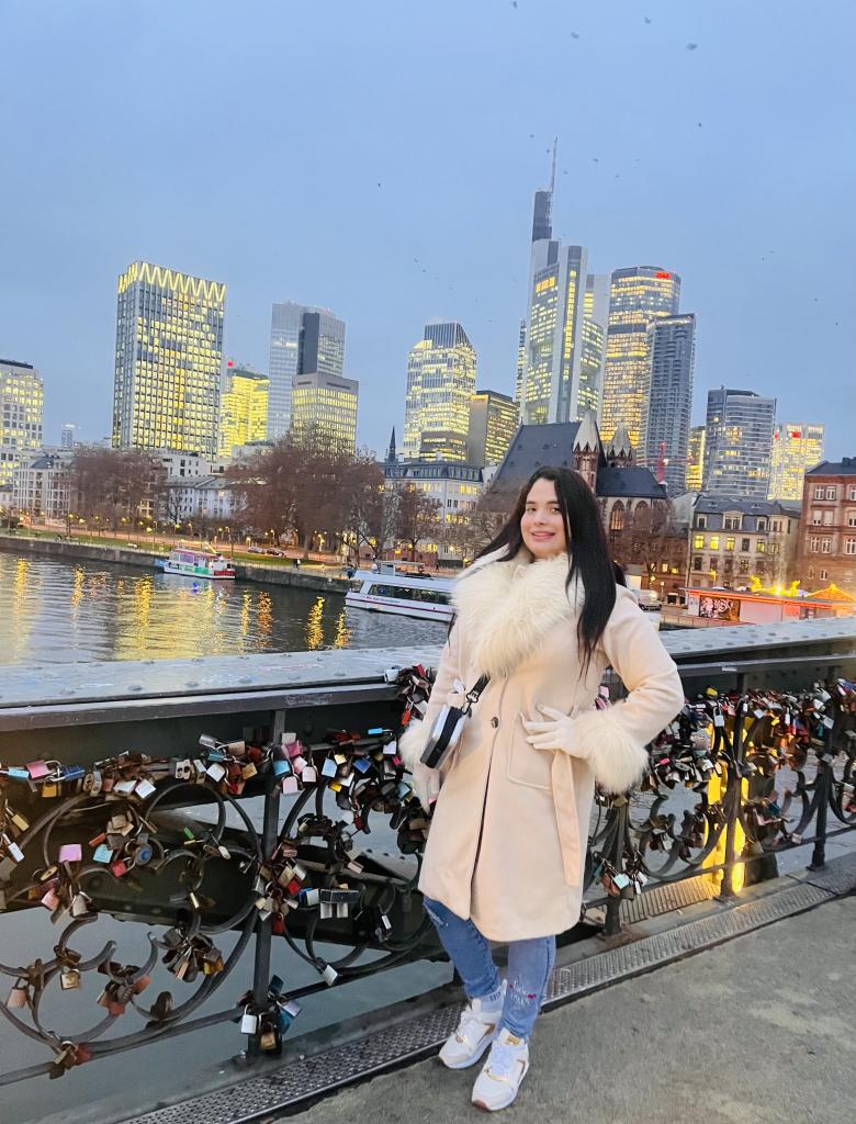 Chica busca chico en Cantabria: 