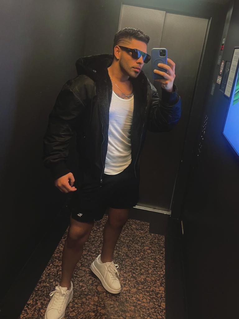 612457790: Chico busca chica en Mallorca