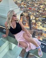 643946645: Chica busca chico en Lérida