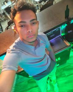 613196110: Chico busca chica en Ceuta