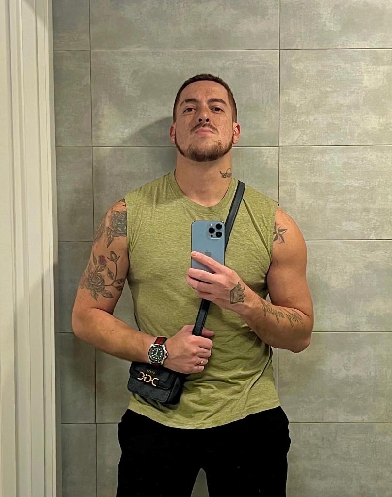 Chico busca chica en Las Palmas: 