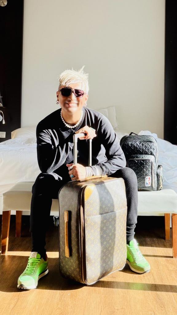 608259318: Chico busca chica en Barcelona