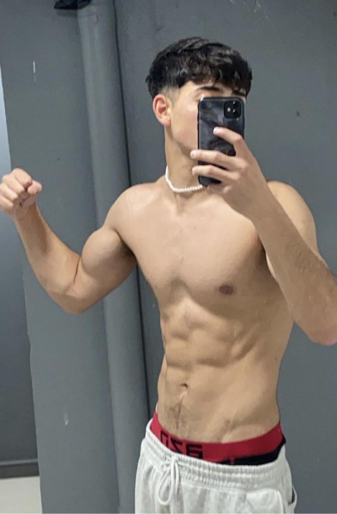 614972641: Chico busca chica en Barcelona