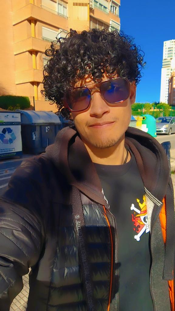 Chico busca chica en Alicante: 