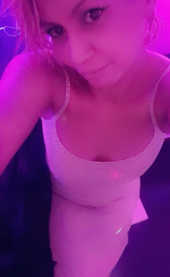 641514308: Chica busca chico en Almería