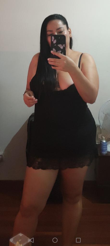 642884738: Chica busca chico en León