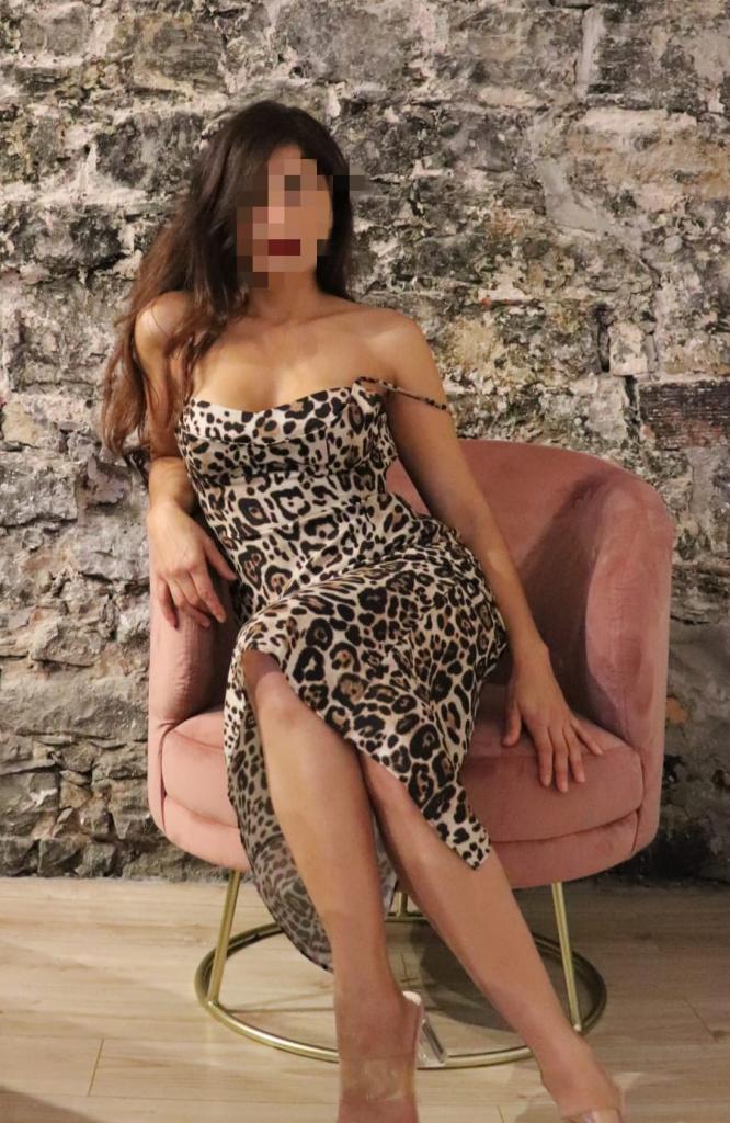 722330934: Chica busca chico en La Coruña