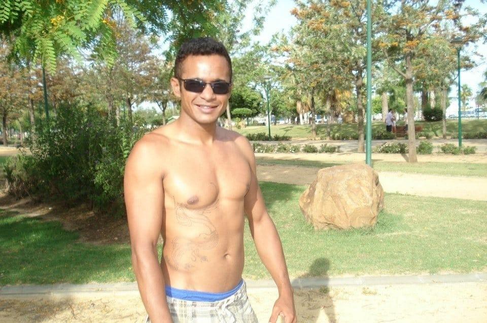 Chico busca chica en Huelva: 