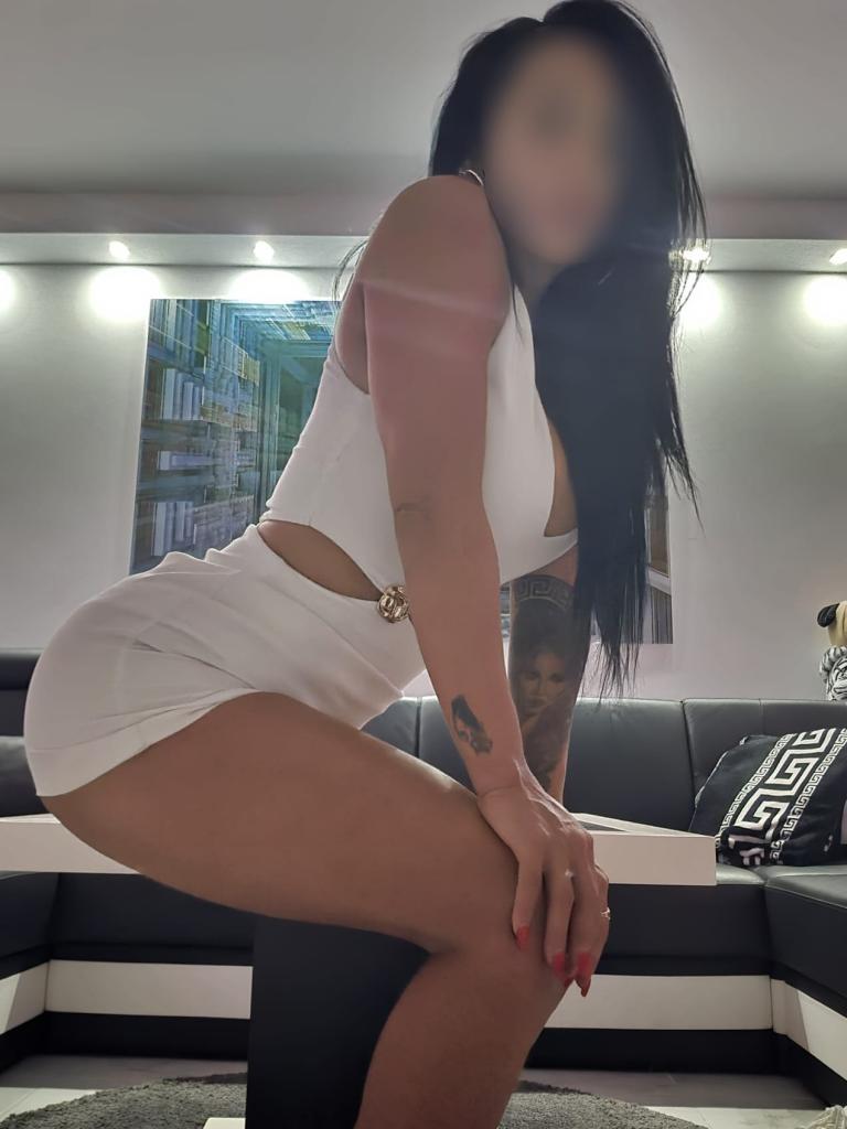 647309772: Chica busca chico en Las Palmas