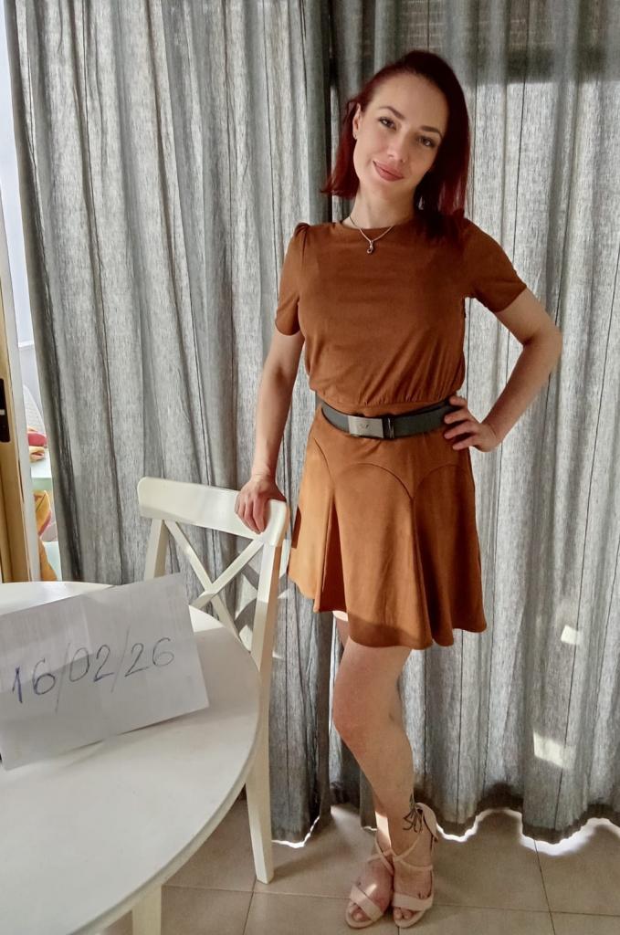 677946855: Chica busca chico en Alicante