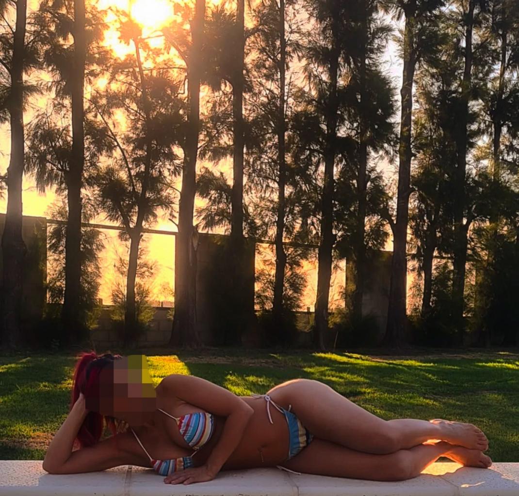 Chica busca chico en Cádiz: 