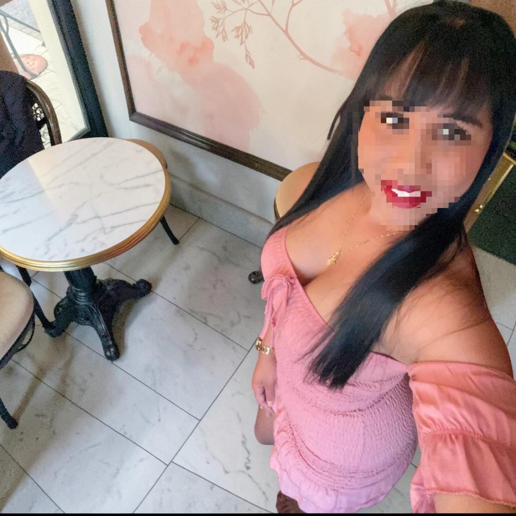 Chica busca chico en Ibiza: 