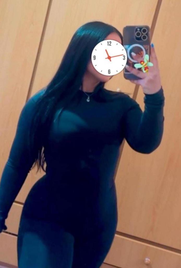 Chica busca chico en Almería: 