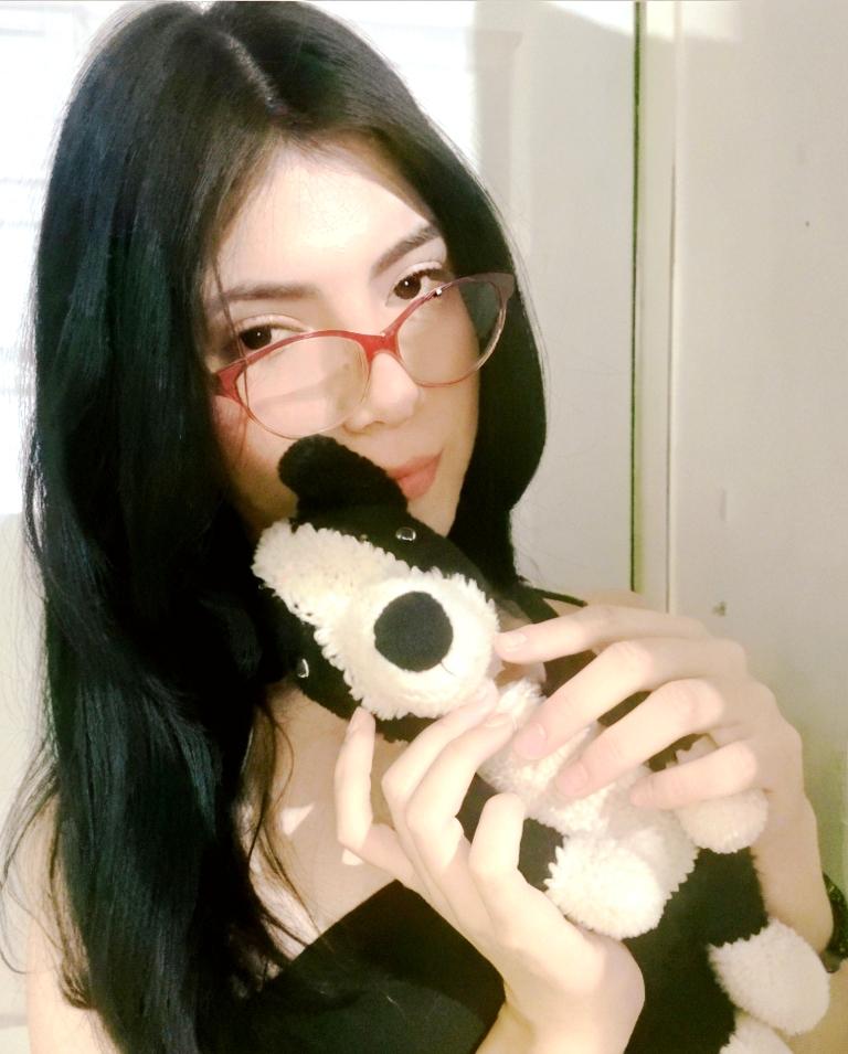 666314526: Chica busca chico en Ibiza