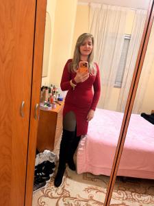 634156807: Chica busca chico en La Coruña